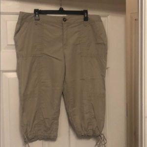 Crop khakis